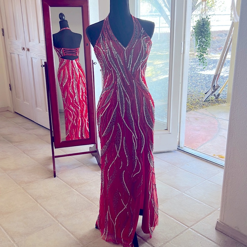 Beautiful extra small night dress. Worn once. Shiny red.